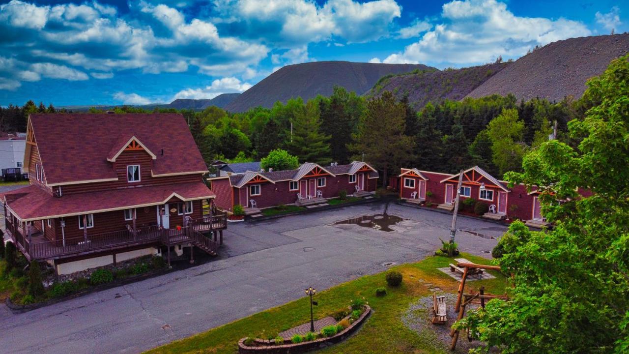 Motel Au Vieux Frontenac Thetford Mines Esterno foto