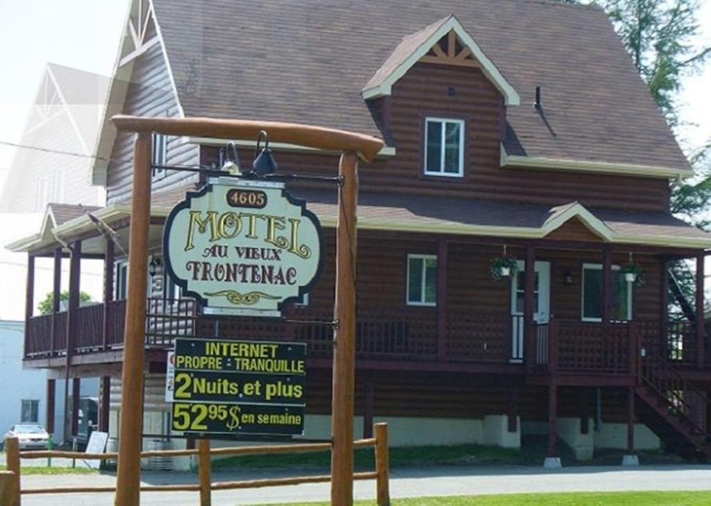 Motel Au Vieux Frontenac Thetford Mines Esterno foto